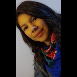 Meet your Posher, Justina